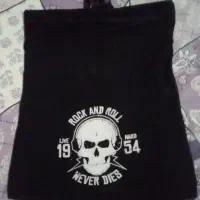 اسکارف و فندک