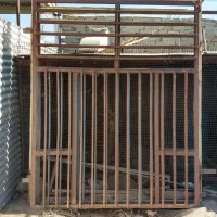 فروش درب و پنجره فلزی دست دوم|مصالح و تجهیزات ساختمان|کرمان, |دیوار