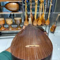 کارگاه تولیدی و ساخت تار و سه تار کویر|سازهای سنتی|شیراز, فخرآباد (دروازه کازرون)|دیوار