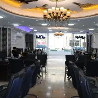 مشاور خانم و آقا حرفه ای با حقوق ثابت ۲۰ میلیونی