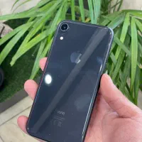 آیفون xr زبر فیمت شدید پول نیازم