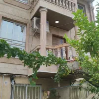 ساختمان تریبلکس مرکز. شهر