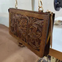 آموزش چرم‌دوزی و حکاکی چرم|خدمات آموزشی|تبریز, |دیوار