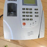 دستگاه حضور و غیاب