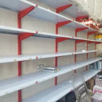 فروش قفسه دیواری و وسط راهرو