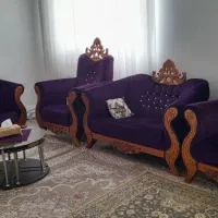 یک دست مبل هفت نفره با میز عسلی
