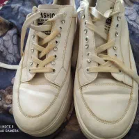 کفش سایز 40