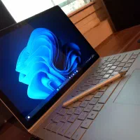 surface book گرافیک مجزا گ بسیار تمیز