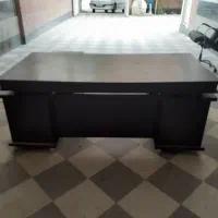میز اداری بزرگ وصندلی گردون