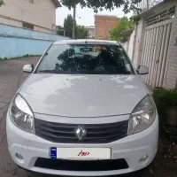 رنو ساندرو مدل ۹۵ اتومات