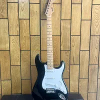 گیتار الکتریک FENDER STRATOCASTER