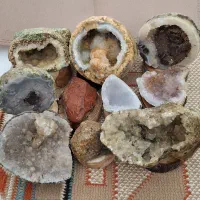 سنگ کلکسیونی و جواهرت