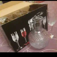 جام کریستال و ۶ عدد لیوان پایه دار