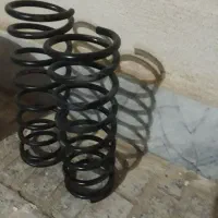کمک و فنر و یک ایینه دست دوم پراید