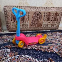 اسکوتر کارکرده بدون شکستگی و صندلی دستشویی|اسباب و اثاث بچه|اهواز, رسالت|دیوار