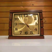 ساعت دیواری اورینت آنتیک، با قدمت ۵۰ سال