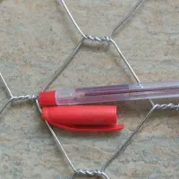 کارگاه تولید فنس گابیون سیم خاردار پایه.