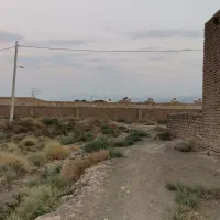 زمین 500 متری جاده قمصر انتهای کوچه باسکول