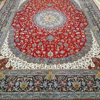 یک فرش ۱۲ متری