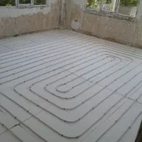 به یک کارگر نیازمندیم... برای کار لوله کشی