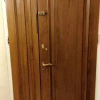درب چوبی کاملا سالم و تمیز|مصالح و تجهیزات ساختمان|تهران, آسمان|دیوار