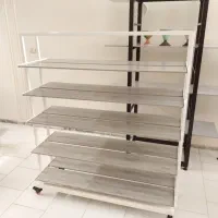 فروش قفسه‌ چرخ‌دار برای نگهداری و نمایش محصولات