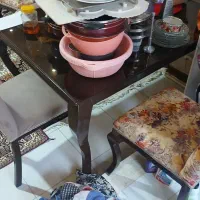 میز ناهار خوری با ۴ عدد صندلی سالم شسته شده تمیز|میز و صندلی غذاخوری|اندیشه, اندیشه فاز ۱|دیوار