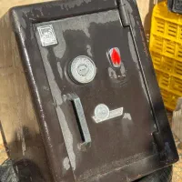 گاوصندوق قدیمی مارک کاوه