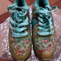 کفش اسپورت دخترانه|کفش و لباس بچه|سرپل ذهاب, |دیوار