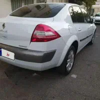 مگان ۲۰۰۰ مدل ۹۰