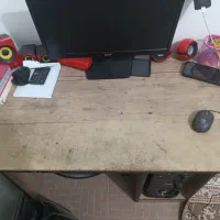 میز کامپیوتر سالم