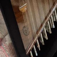 سنتور تک مهر هراتیان
