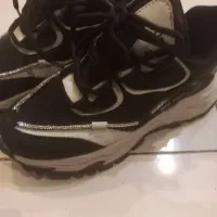 کفش اسپرت