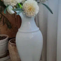 گلدان و گل خارجی