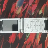 گوشی تاشو طرح ورتو