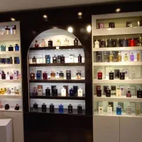دعوت به همکاری فروشنده عطر و ادکلن