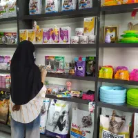 استخدام دو فروشنده خانم برای مجموعه پتشاپ