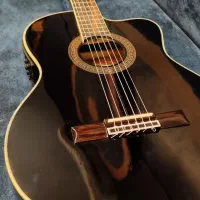 گیتار آریا مشکی ak30 در حد آکبند