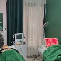 مرکز فیشال و مراقبت از پوست Noura در گوهردشت