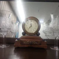لاله کریستال و ساعت