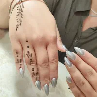 کاشت ناخن|خدمات آرایشگری و زیبایی|کرج, کوی مدرس|دیوار