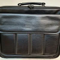 کیف لپ‌تاپی چرمی ۱۸ اینچ Sumdex در حد نو