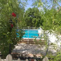 اجاره روزانه/هفتگی/ باغ در خان زنیان|اجارهٔ کوتاه‌مدت ویلا و باغ|شیراز, آبیاری|دیوار