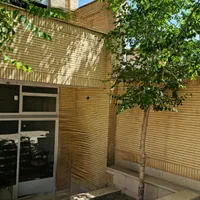 فروش خانه ویلایی زیربنا 250 مترمربع.خ کهندژ|فروش خانه و ویلا|اصفهان, سودان|دیوار