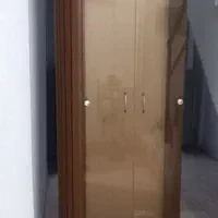 کمد در شیشه ای