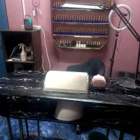 اجاره تخت مژه و میز ناخن