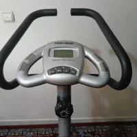 دوچرخه ثابت پروتئوس|تجهیزات ورزشی|صدرا-فارس, فاز ۱|دیوار