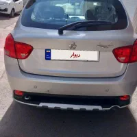 کوییک RS بی رنگ آس