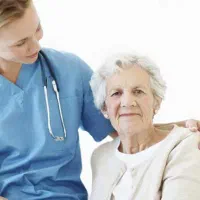 پرستار شبانه روز خانم با منزل رایگان جدا