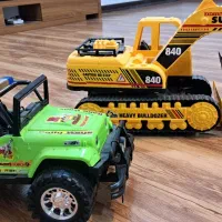 اسباب بازی بچه|اسباب‌بازی بچه|بروجن, |دیوار